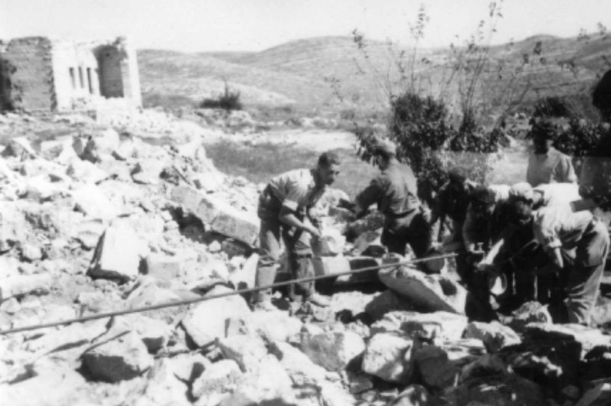 סריס (כיום שורש)