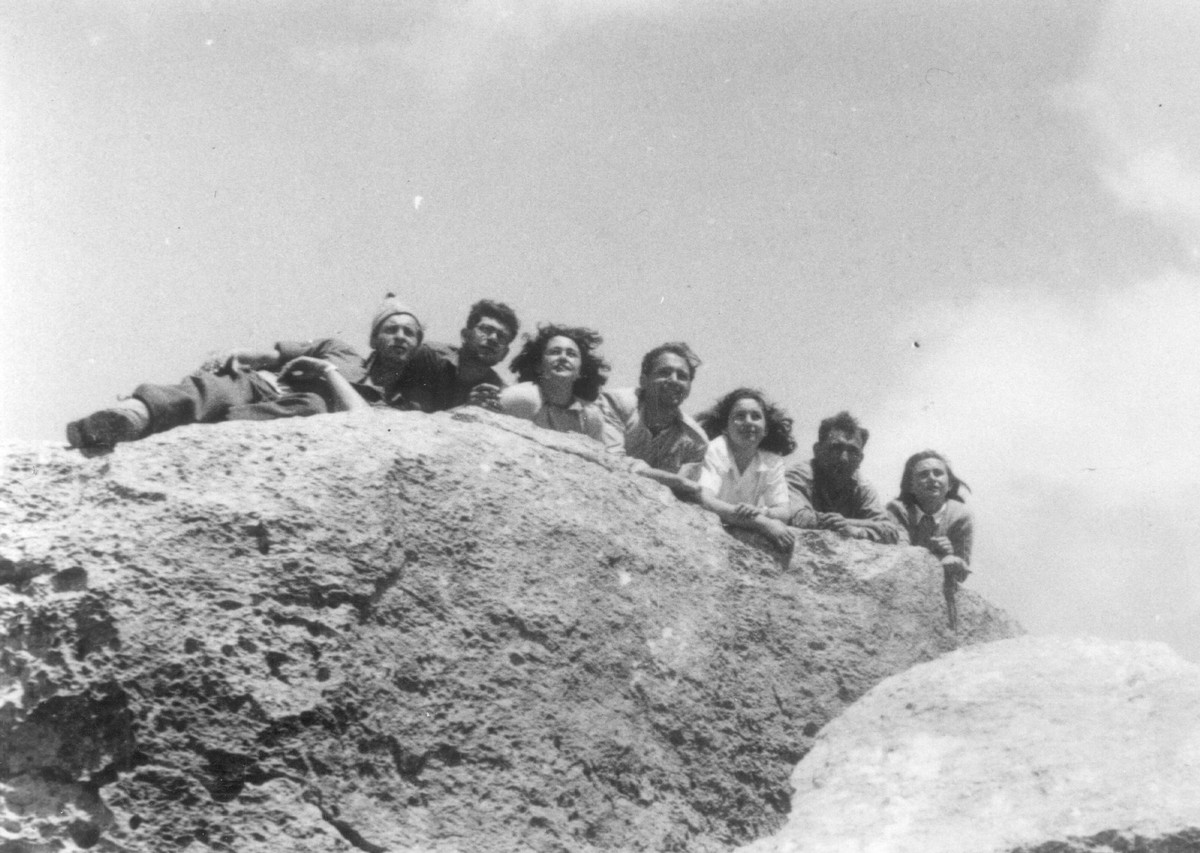 אל גוש עציון וממנו