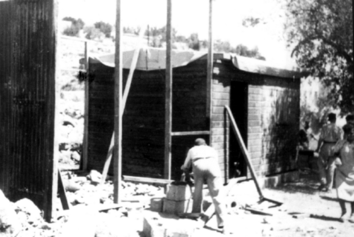 קריית-ענבים, מעלה-החמישה, אבו-גוש