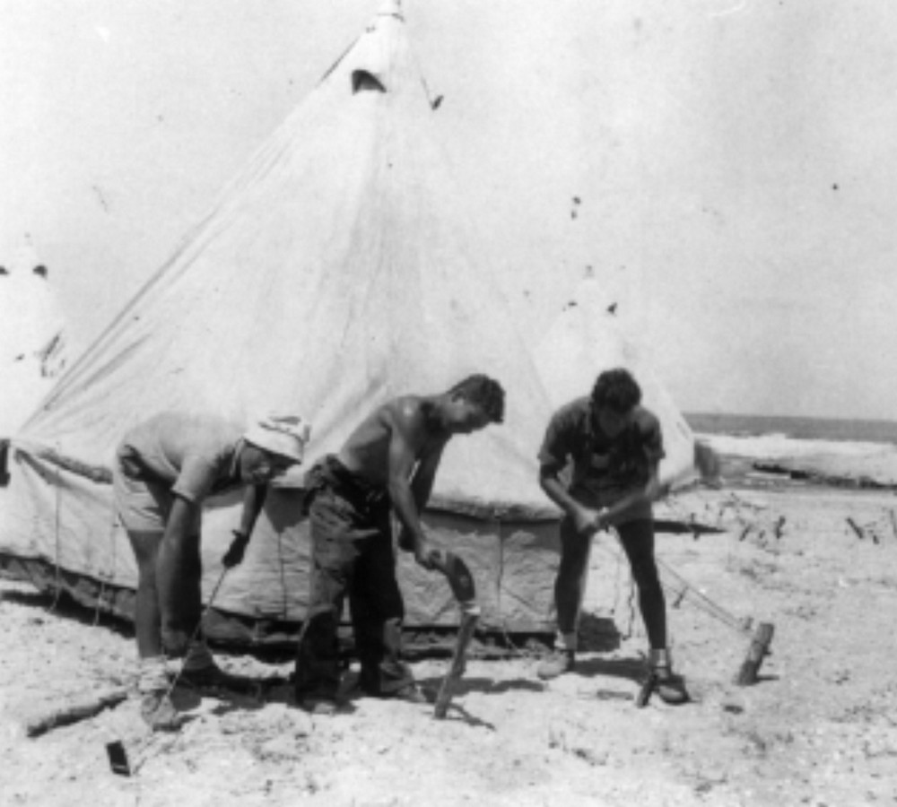 ב-מאי 1947 יצאנו להכשרה בקיבוץ נווה ים