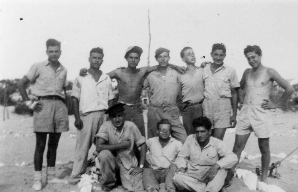 אימונים בקיסריה 1947