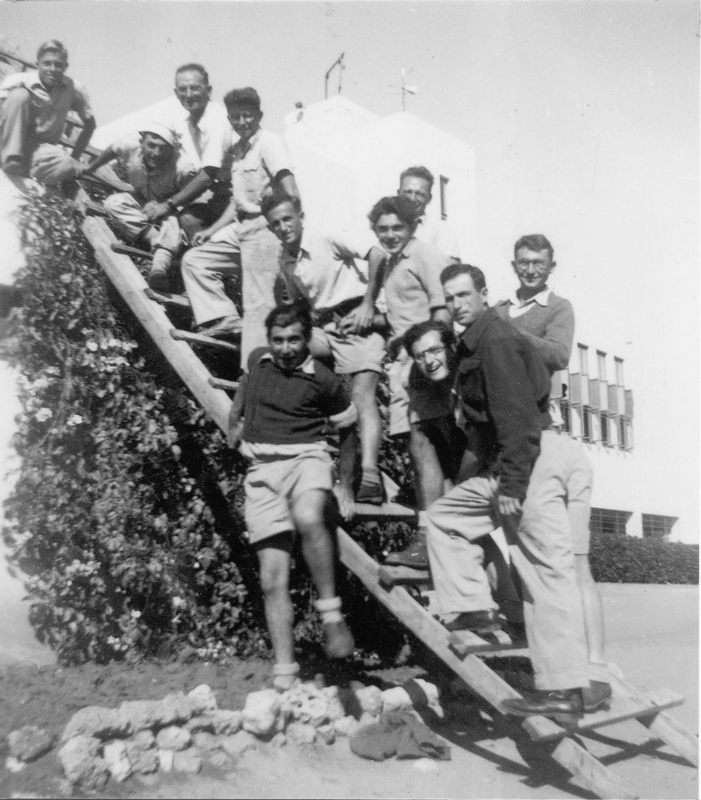 בגיוס מלא- 1942 עד  1944-1946