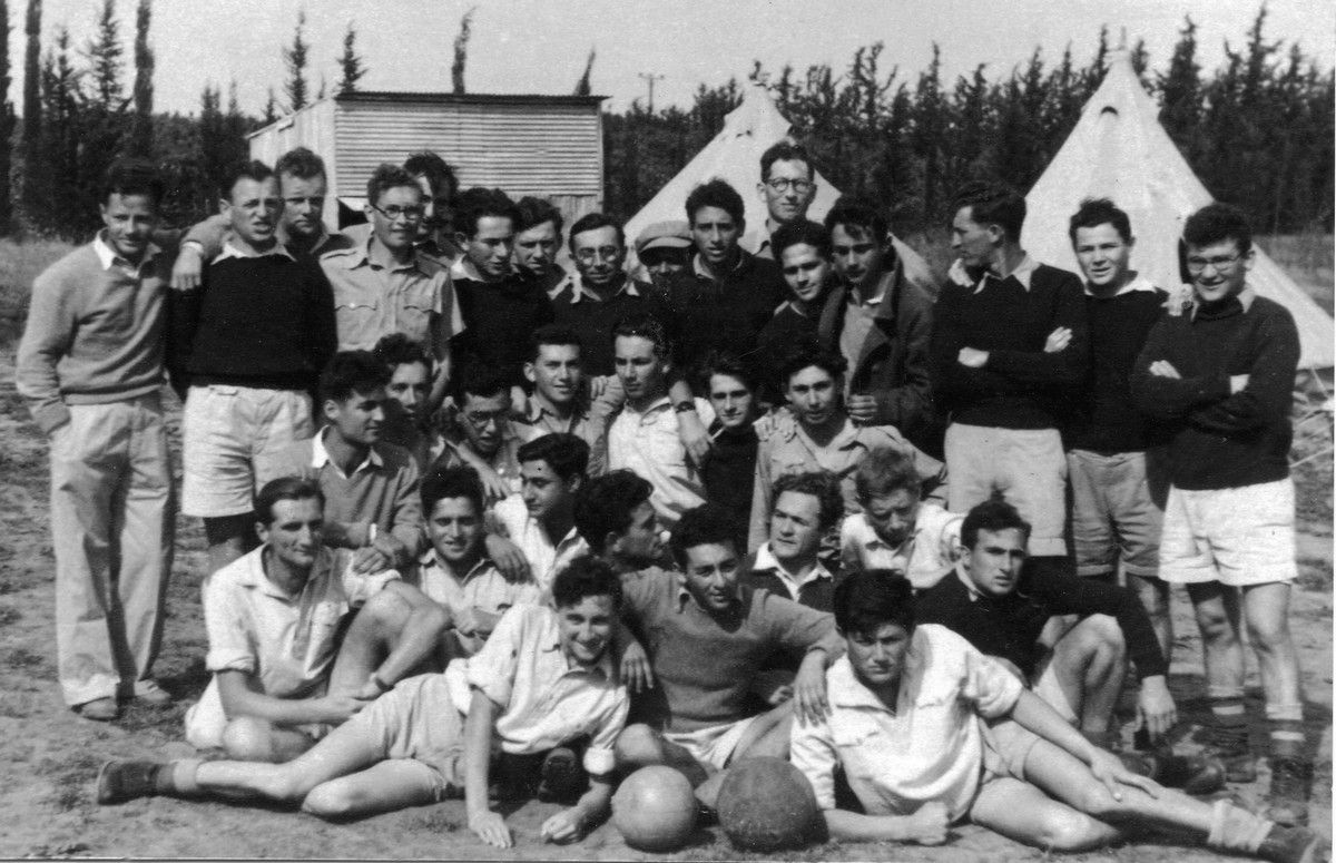 בגיוס מלא- 1942 עד  1944-1946