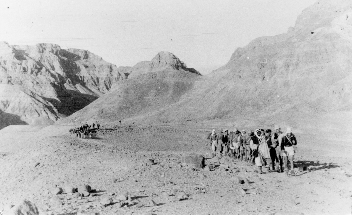 בגיוס מלא- 1942 עד  1944-1946