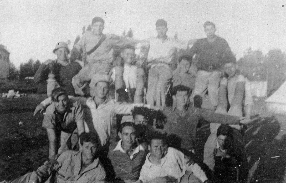 בגבעת חיים- גרעין ג' של מכבי צעיר 1946- 7.1945