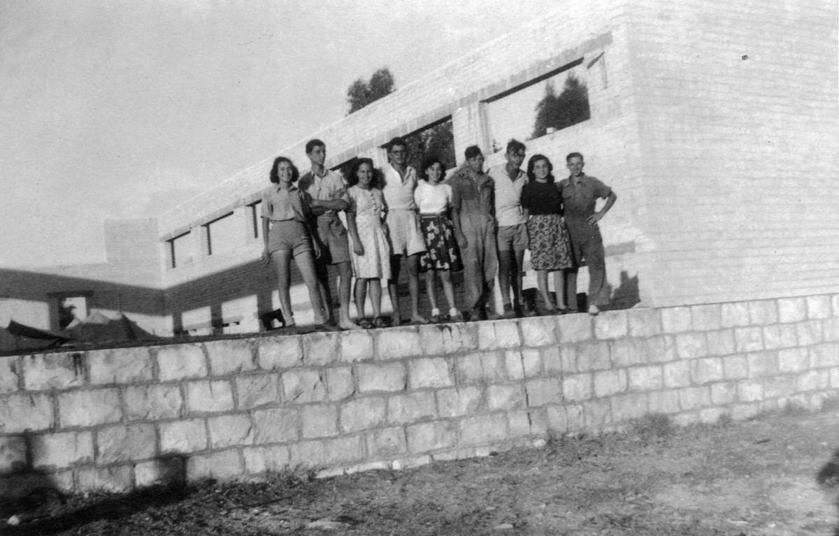 בגבעת חיים- גרעין ג' של מכבי צעיר 1946- 7.1945