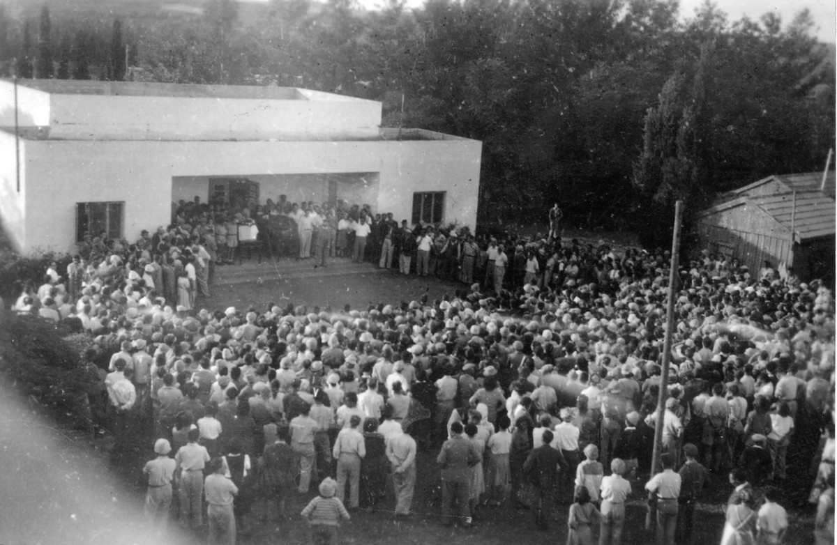 בגבעת חיים- גרעין ג' של מכבי צעיר 1946- 7.1945