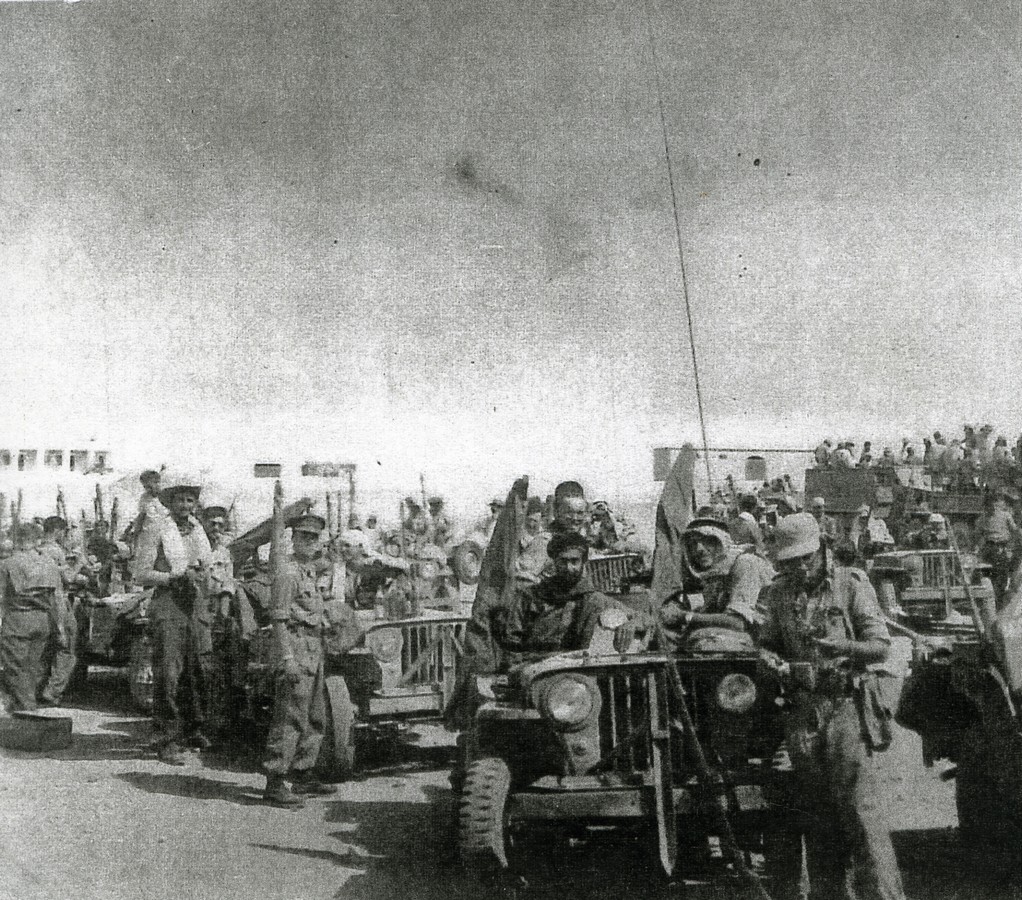 מתנדבים בגדודים