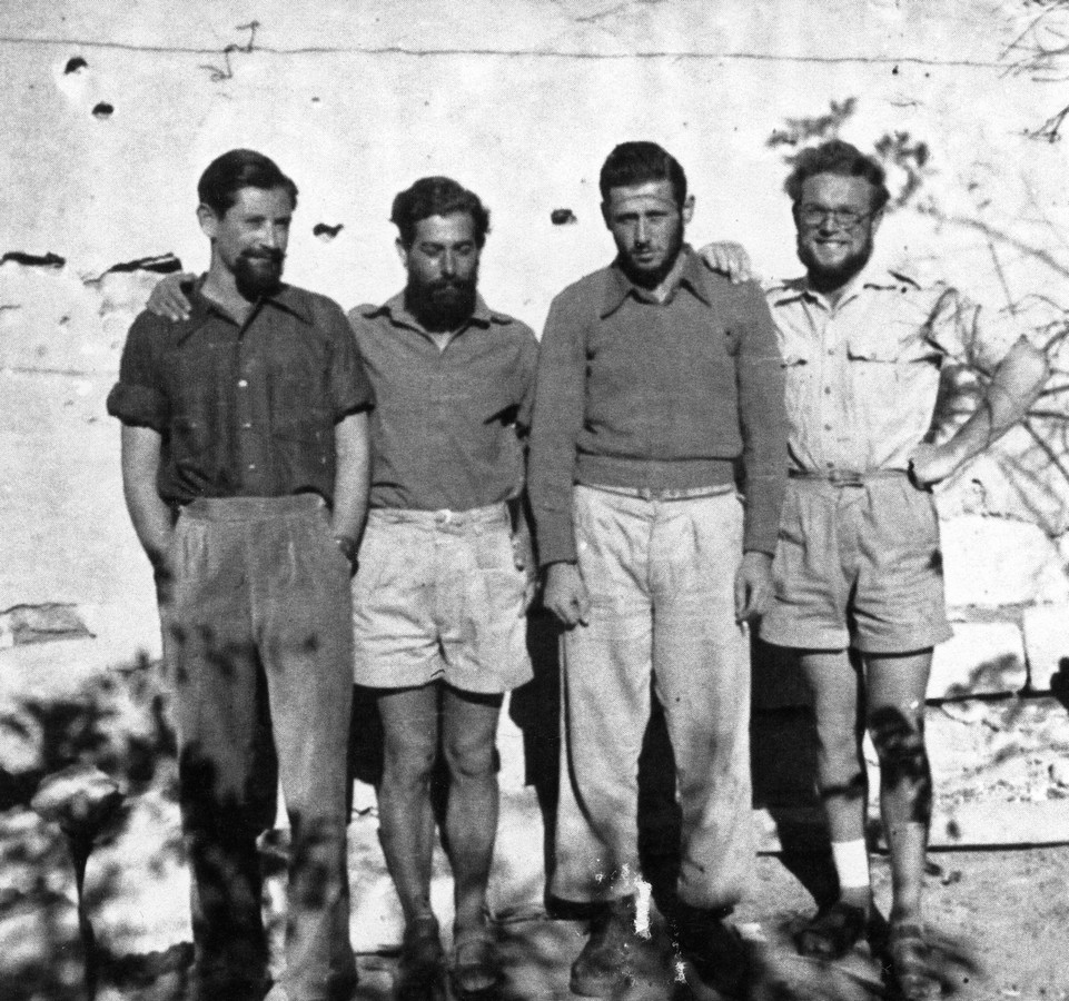 בין לבין מצטלמים