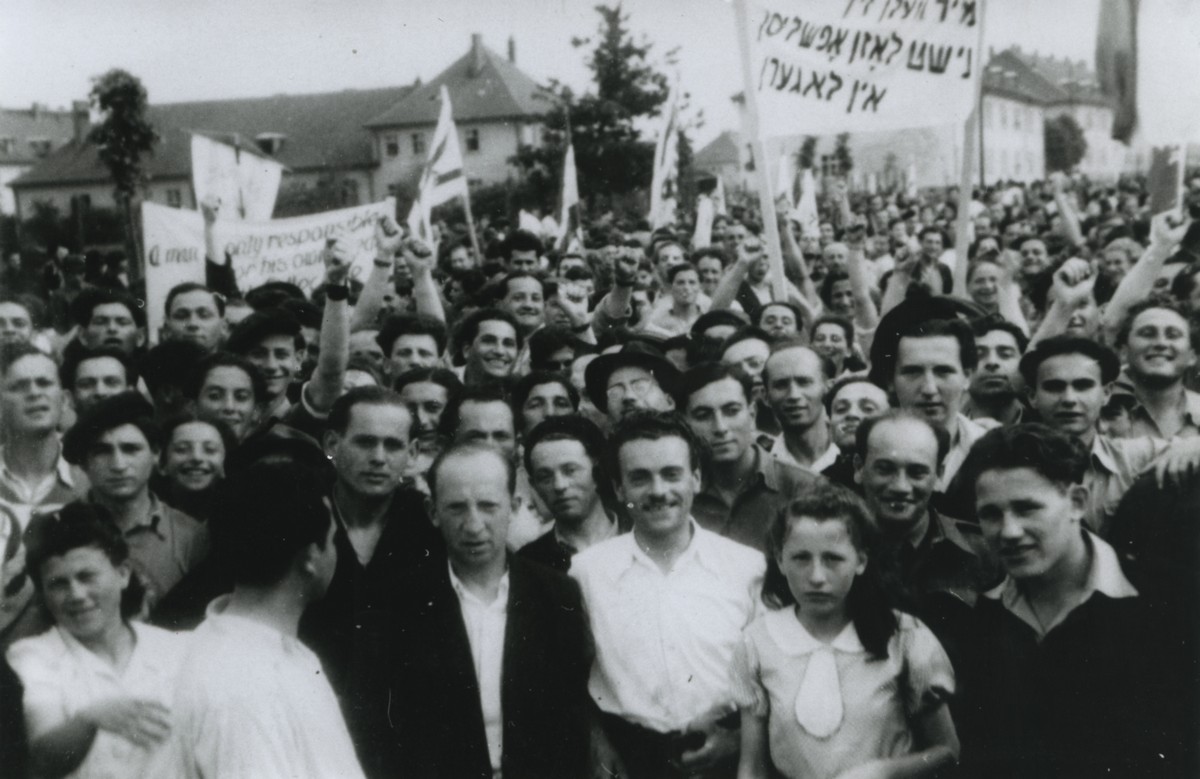 מחנה עקורים ברגן בלזן