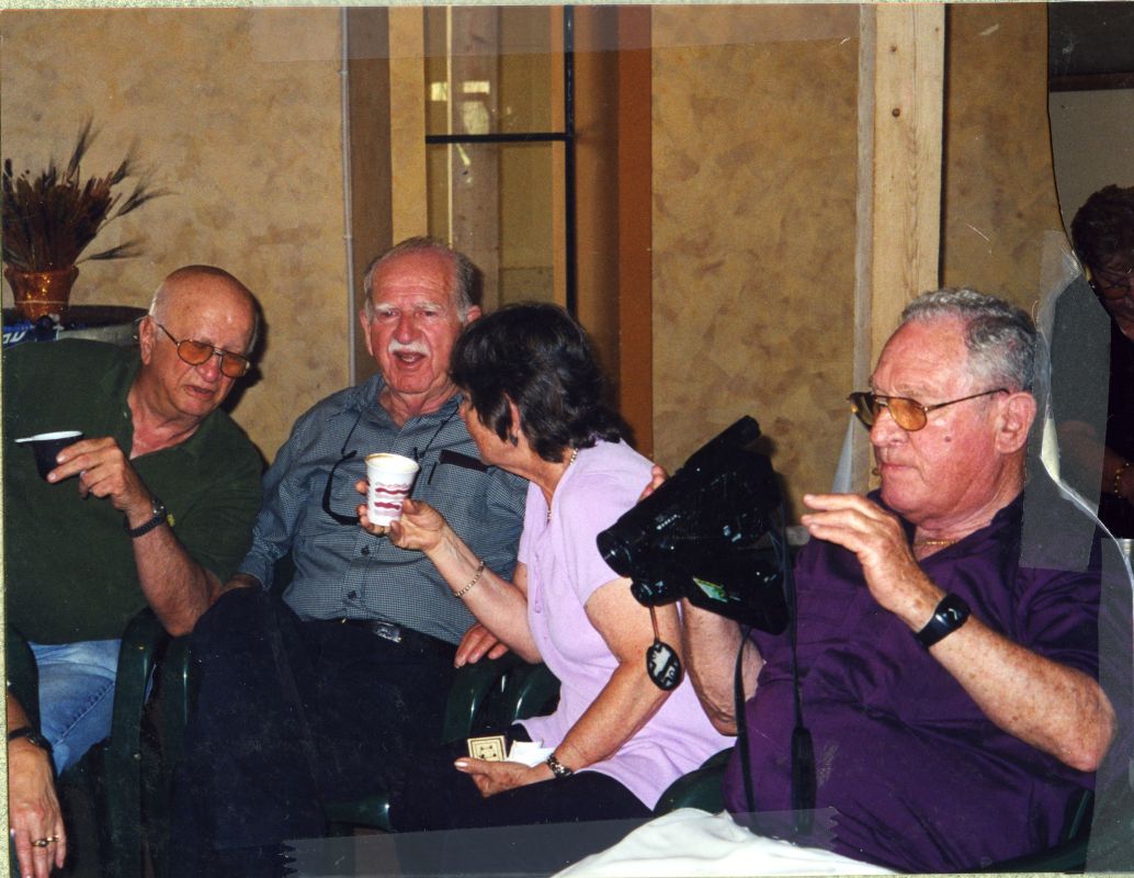 מפגש של ההכשרה בשנת 2002