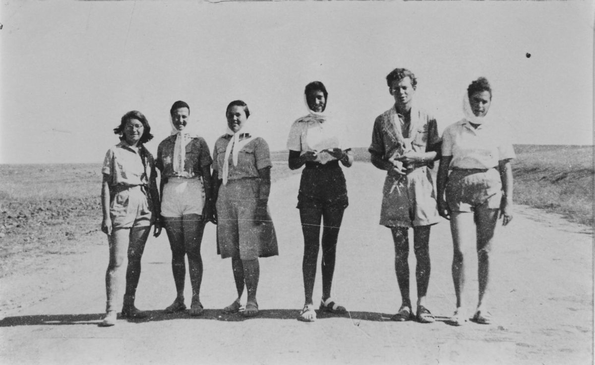 בכפר הוג'