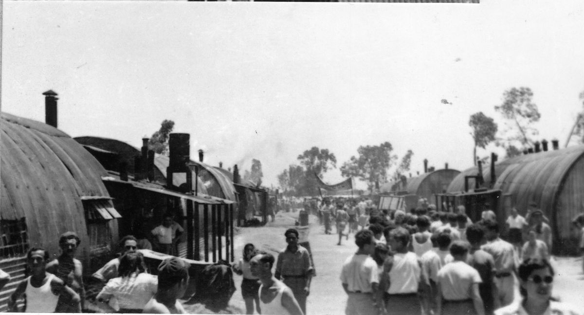 החיים במחנות מיום ליום