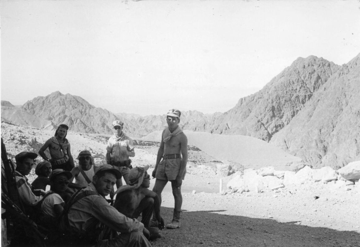 בדרך מראס א-נאקב