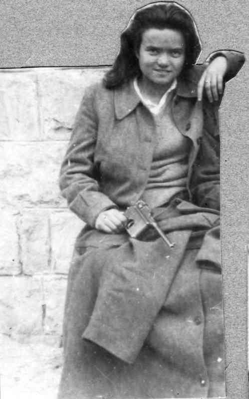 בנות בשמירה